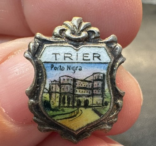 Antique Trier Porto Nigra Pin ITALY Souvenir Travel Lapel