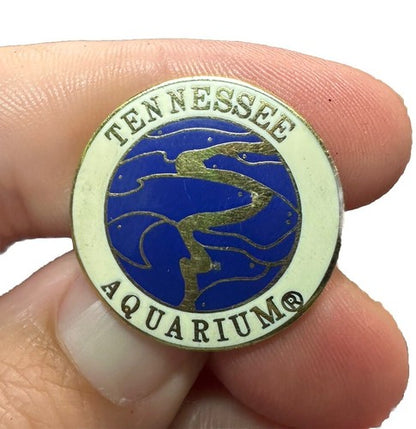 Tennessee Aquarium Chattanooga Enamel Pin Very Nice!