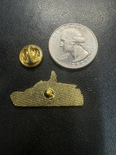 Victoria Clippers Cruise Ship Pin Gold Tone