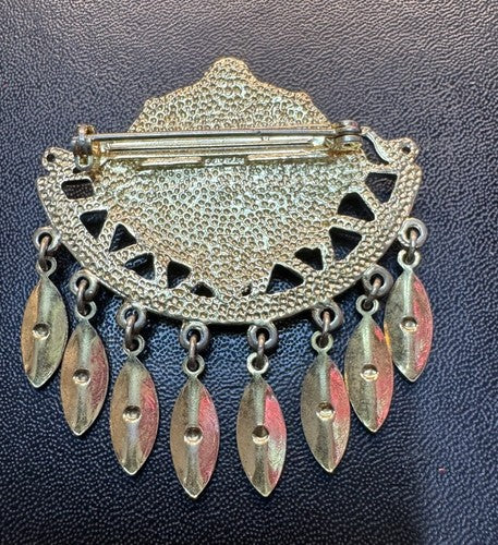 Vintage 1928 Gold tone Precious stone Cabochon  dangling pin brooch