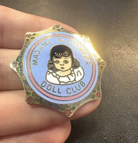 Madame Alexander Doll Club Collection Collectors Lapel Hat Pin MADC Brooch