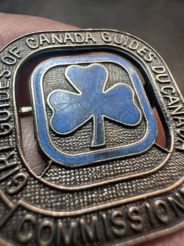 Girl Guides Of Canada Pin - Du - GGC - Vintage RARE