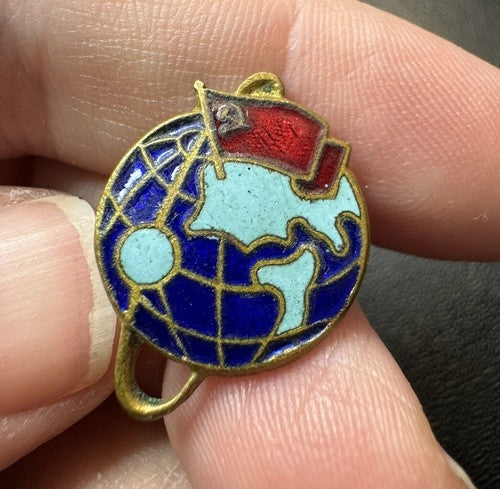 RARE VTG SPACE SOVIET USSR CCCP RUSSIAN SPUTNIK ENAMEL BADGE PIN COSMOS