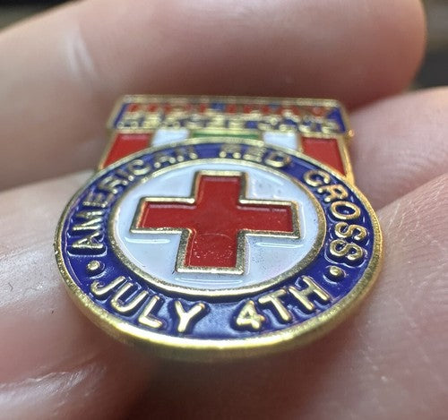 American Red Cross ARC Holiday Heroes Club Pin Button July 4th 1997