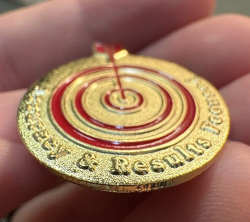 Wells Fargo Employee Lapel Pin - ACCURACY & RESULTS FOCUS - NOS