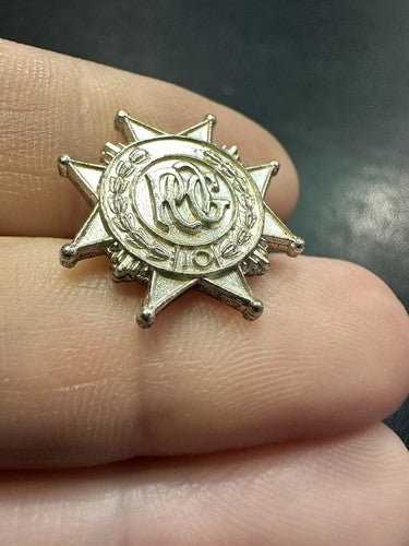 VINTAGE MASONIC POG PROVINCIAL OLD GUARD LAPEL PIN 10 YEAR STERLING SILVER