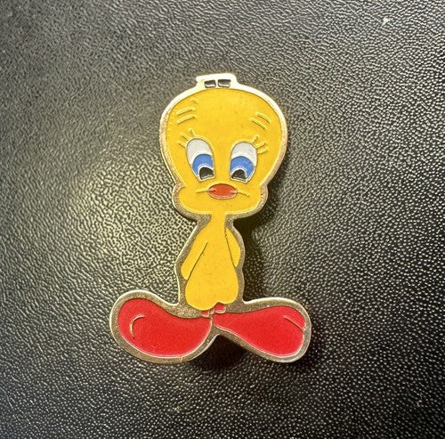 1979 Tweety Bird Warner Brothers Lapel Pin