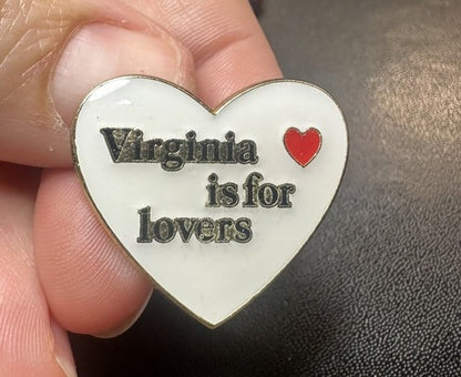Virginia Is For Lovers Collectible Pin Hat Lapel Souvenir Excellent Condition