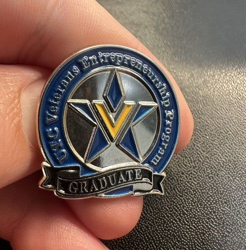 University of Tennessee Chattanooga UTC Veterans Entrepreneurship GRADUATE Pin