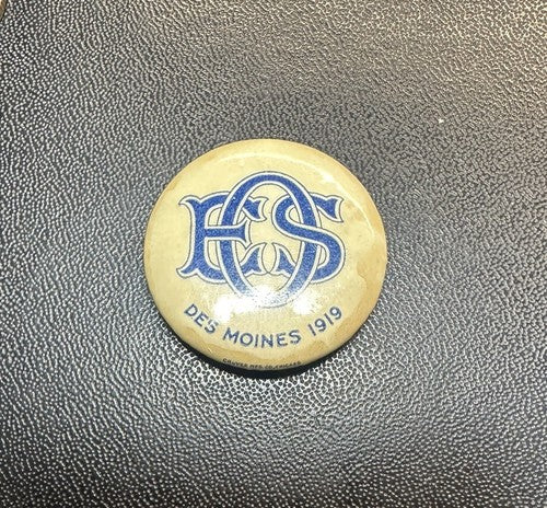VTG 1" OES ORDER OF THE EASTERN STAR DES MOINES 1919 PIN BUTTON IOWA