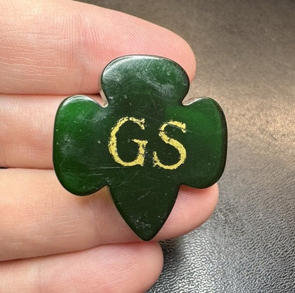 Vintage Girl Scouts Bakelite Look Dress Clip Badge Pin Green Gold