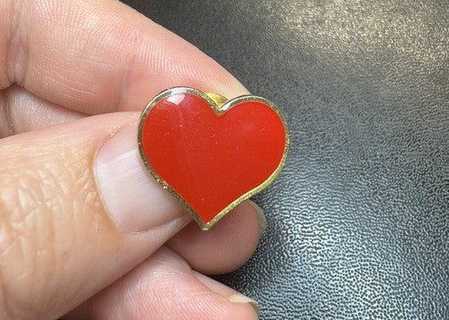 HALLMARK RED HEART LAPEL PIN SMALL RED ENAMEL GOLD TONE METAL - Free Shipping