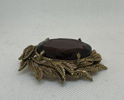 Incredible Glass BROOCH Pin Large Purple Stone RHINESTONE GOLD TONE LEAF MOTIF