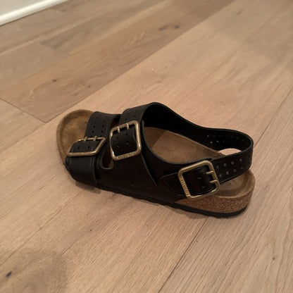 Birkenstock Milano Bold Black Leather Regular Width