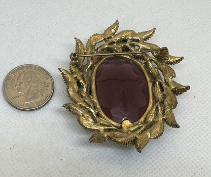 Incredible Glass BROOCH Pin Large Purple Stone RHINESTONE GOLD TONE LEAF MOTIF