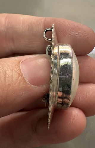 NATIVE AMERICAN NAVAJO GILO & GRACE NAKAI STERLING SILVER MOTHER OF PEARL BROOCH