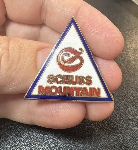 SCHUSS MOUNTAIN Ski Pin (Lost Name) now SHANTY CREEK Skiing MICHIGAN Souvenir