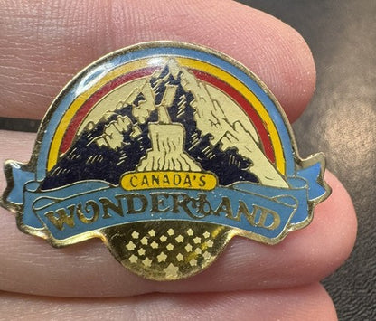 1980 Canada's Wonderland Lapel Pin Vtg Canadas Amusement Park