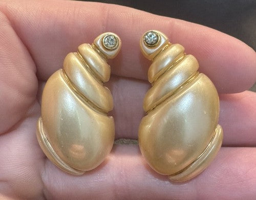 Vintage Carolee Conch Crystal Shell Seashell Clip On Earrings