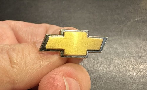 Modern CHEVROLET Logo Silver Gold Tone - hat pin , lapel pin , tie tac