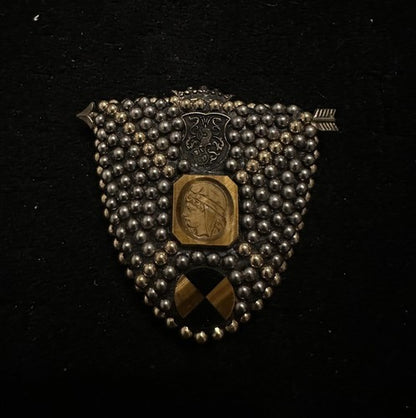 Exquisite Richard Minadeo Heraldic Shield Brooch Pin Carved Tiger Eye Cameo
