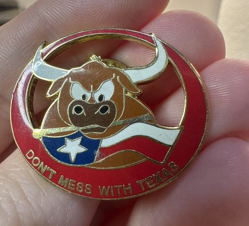 DON'T MESS WITH TEXAS BULL STATE FLAG TRAVEL PIN