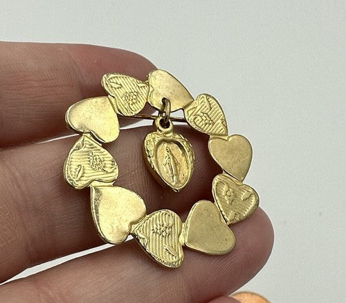 Vintage VIRGIN MARY MIRACULOUS MEDAL Heart Wreath Dangle Gold Tone Brooch