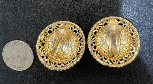 FABULOUS 1980's 1990’s Vintage PURPLE CABOCHON Rhinestone GOLD TONECLIP EARRINGS