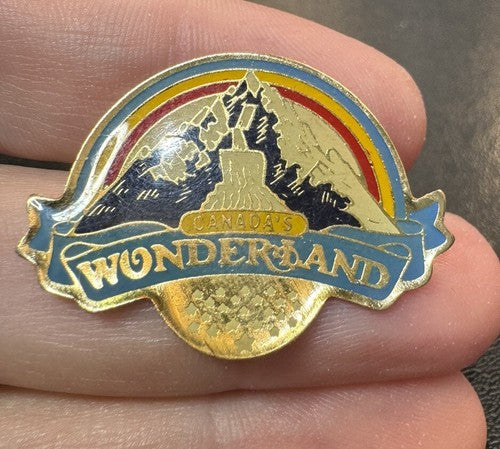 1980 Canada's Wonderland Lapel Pin Vtg Canadas Amusement Park
