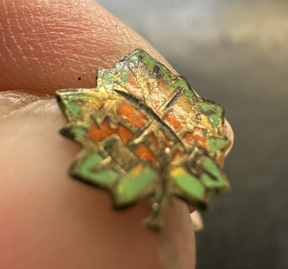 Vintage MWA Modern Woodmen Of America Maple Leaf Screwback Enameled Lapel Pin 