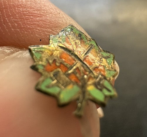 Vintage MWA Modern Woodmen Of America Maple Leaf Screwback Enameled Lapel Pin 