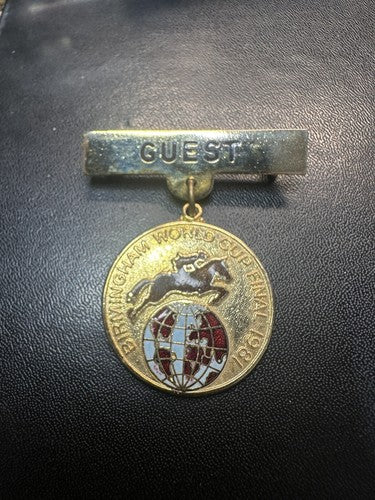 1981 FEI World Cup Show Jumping Final Birmingham Guest Badge Pin Medal Horse