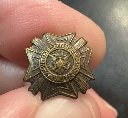 Early VFW Membership Pin Screwback - Veterans of Foreign Wars Vintage