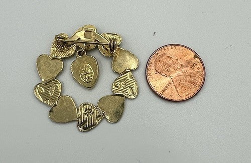 Vintage VIRGIN MARY MIRACULOUS MEDAL Heart Wreath Dangle Gold Tone Brooch