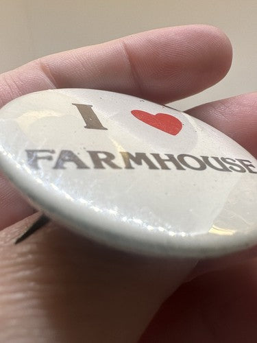 Vintage I Love Heart Farmhouse / Farm House Fraternity Pin Button