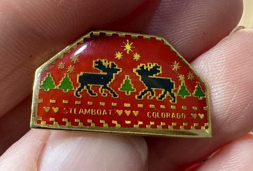 STEAMBOAT - Ski Sweater Christmas Pin Badge Skiing - - Colorado CO Mountains MTN