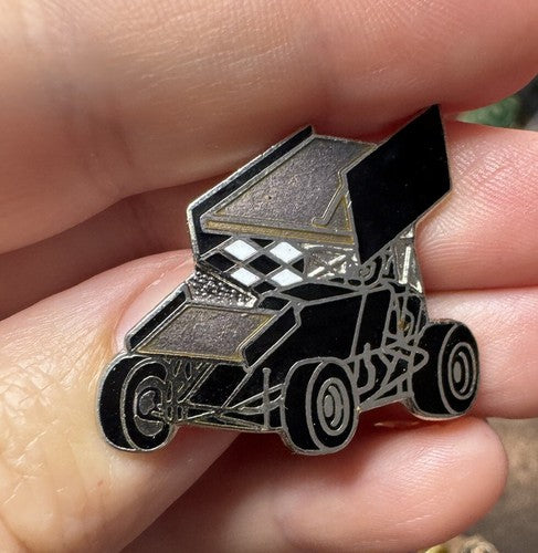 VINTAGE BLACK WINGED SPRINT CAR SPRINT CAR DIRT TRACK RACING HAT PIN LAPEL PIN
