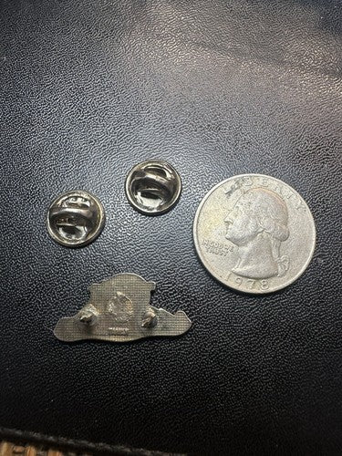 VINTAGE MASTER GUNNER PIN