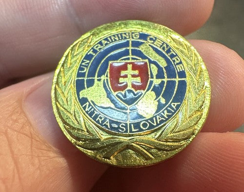 United Nations Training Center NTRA-SLOVAKIA Pin Badge - UN Pin Badge