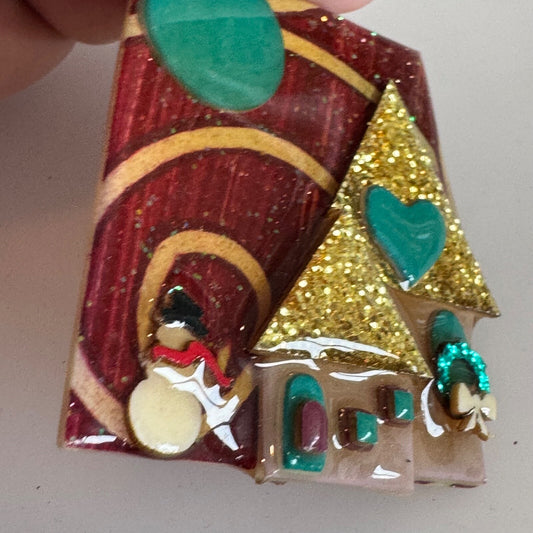 Vintage House Pins by Lucinda Christmas Snowman Wreath Glitter Brooch Pin