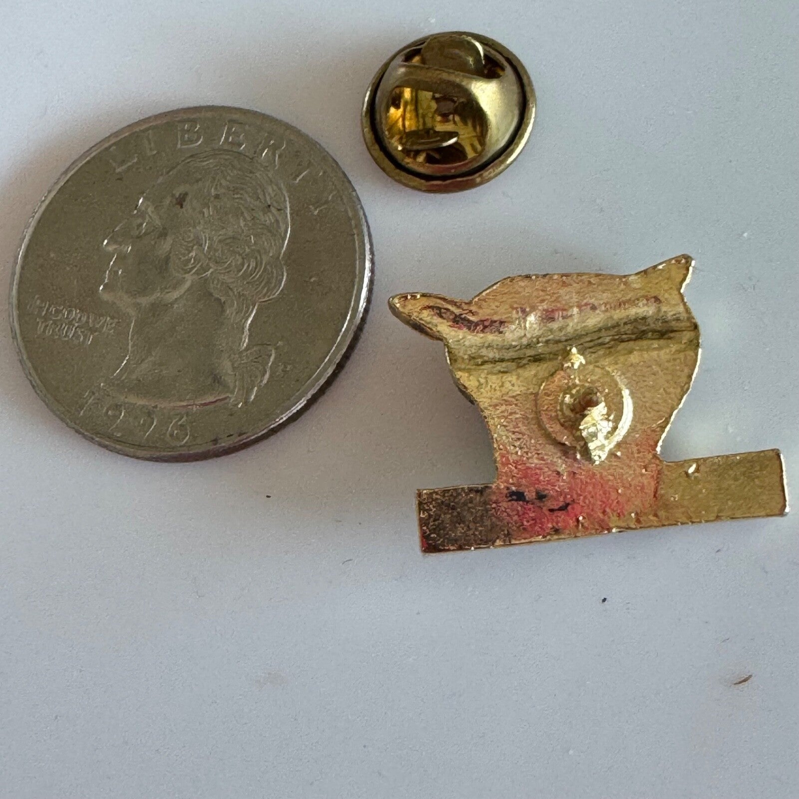 Vtg Mount Si High School Alumni Lapel Pin Wildcats Seattle Washington