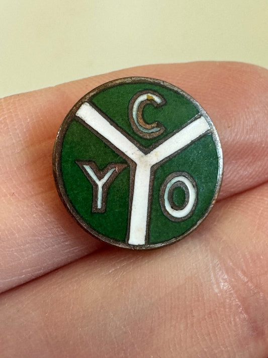 Vintage CYO Catholic Youth Organization Green Enamel Pin