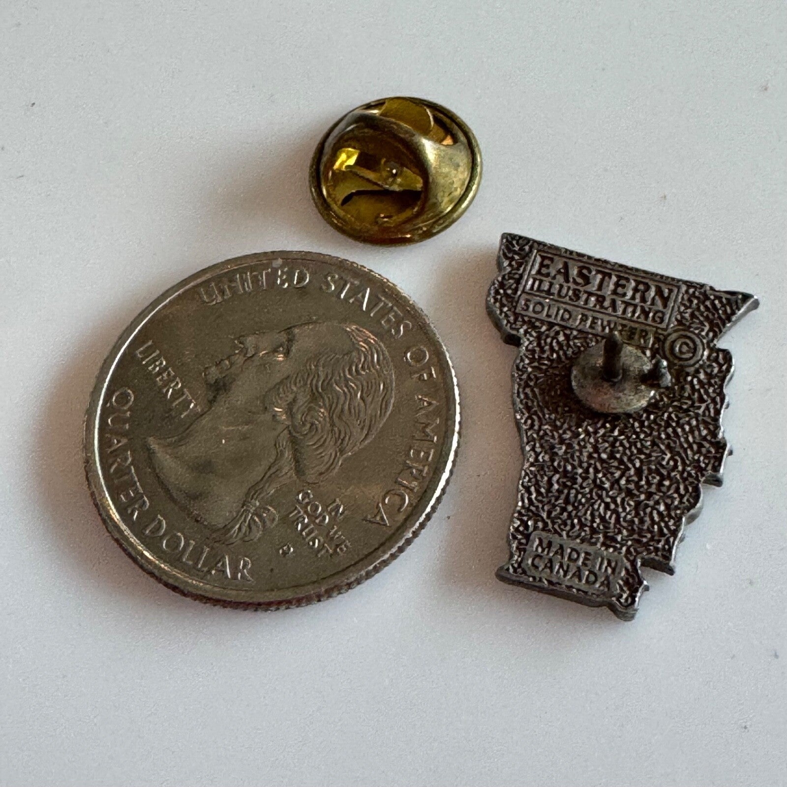 Vintage Vermont Pewter State Map Lapel Pin Souvenir Tourist Eastern Illustrating