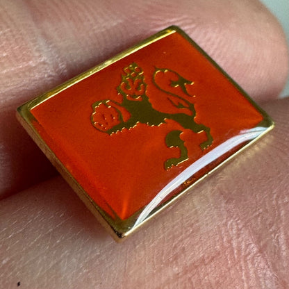 Vtg Orange Tone Cunard Logo Lion Crest Mini Enamel Pin Tie Tack – Heraldic Style