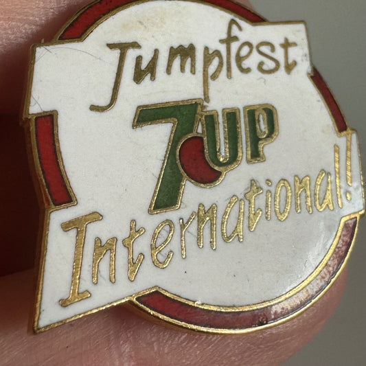 Vintage 7Up Jumpfest International! Lapel Pin Skydiving RARE