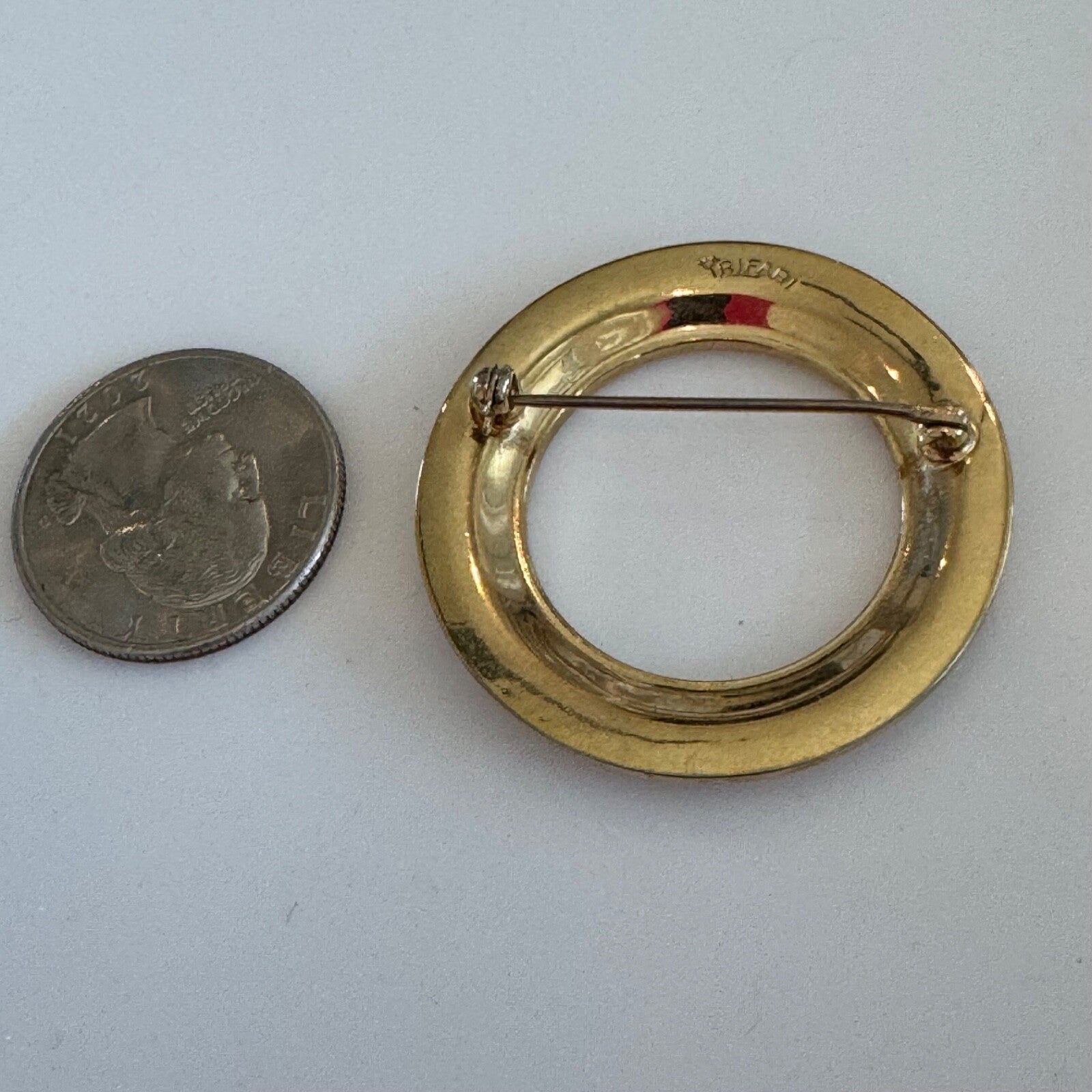 Vintage Crown Trifari Round Gold Tone Brooch AS IS Larger