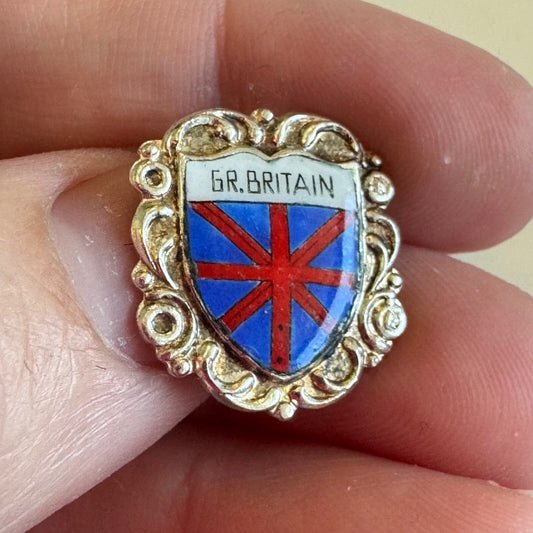 Vintage Great Britain Flag Souvenir Tourist Shield Crest Union Jack Lapel Pin