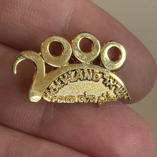 2000 Holy Land Peace Lapel Gold Tone Tie Tack Holyland Y2K Millenium