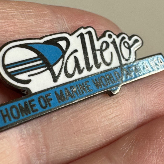 Vallejo California Home Of Marine World Africa Souvenir Lapel Pin