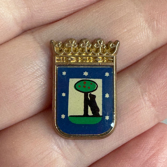 Madrid Coat of Arms Pin – Bear and Tree Design with Crown Souvenir Tourist